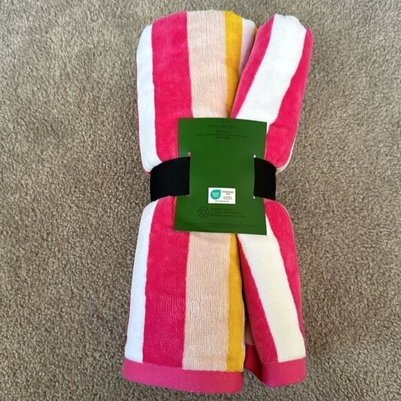 Kate Spade Striped Oversized Beach Towel! - Picture 3 of 7